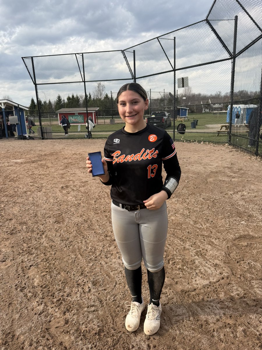 Chloe Saldana #13 2030 tweet media