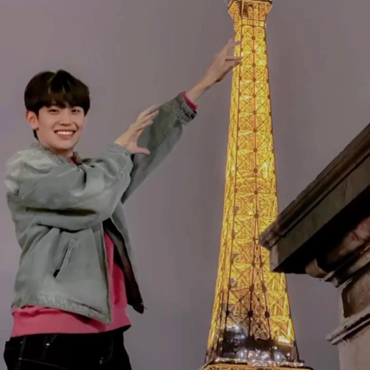 taerae pookie🩺🩷 SAW ZB1!!! tweet media