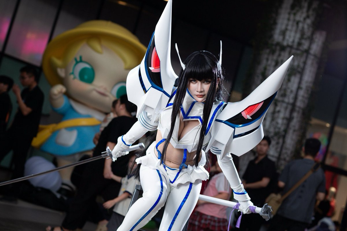 HngHnQuc1's tweet photo. My cosplay Satsuki Kiryuin All the costumes and props were made by me. #killlakillcosplay
#satsukicosplay
#ryukocosplay
#coser
#satsukicostume https://t.co/26FUtcuA3d