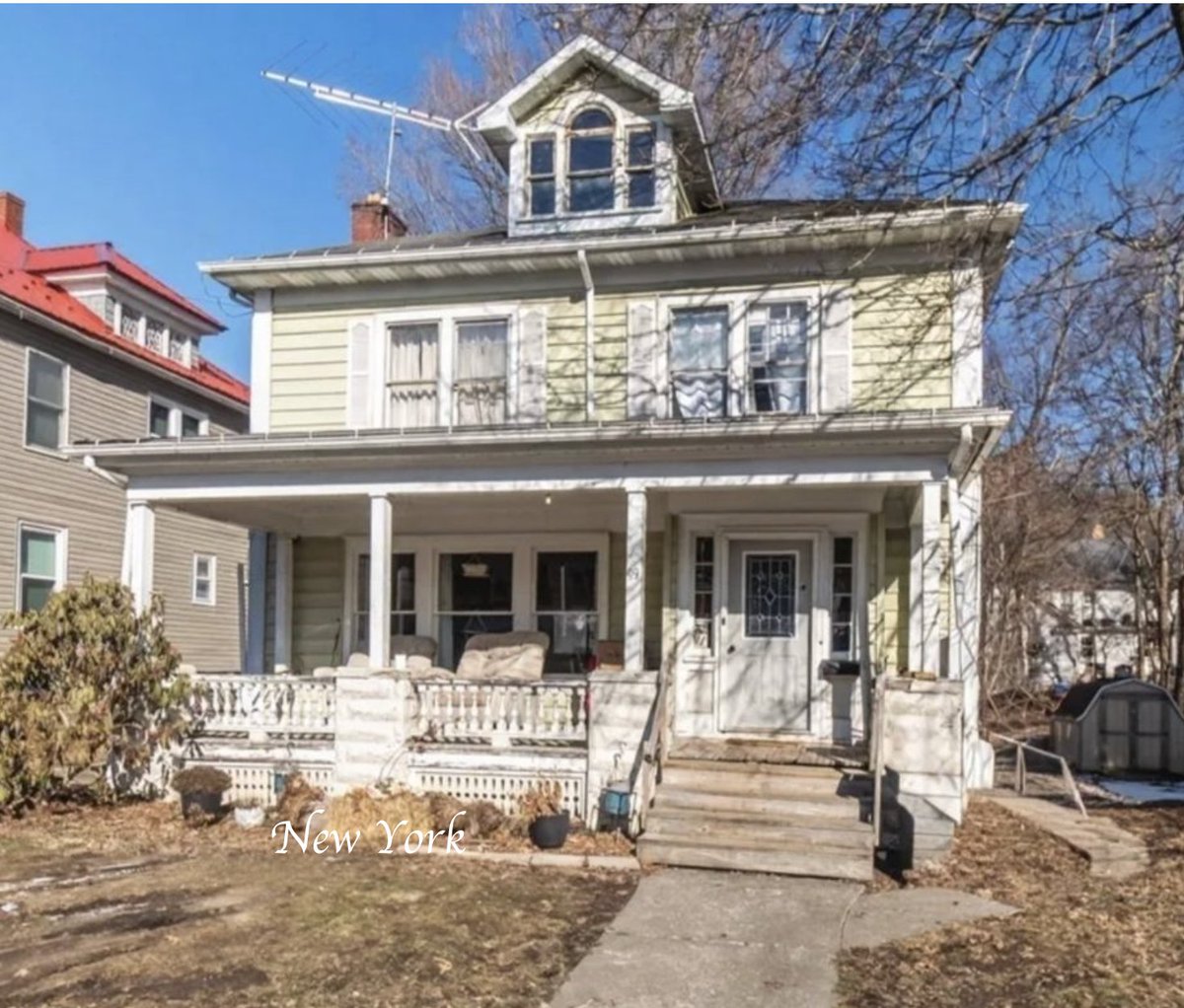 oldhouseunder50's tweet image. #Reduced to $59,900. c.1910 #Affordable #NewYork #Foursquare With Original Elements. 
oldhousesunder50k.com/c-1910-afforda…