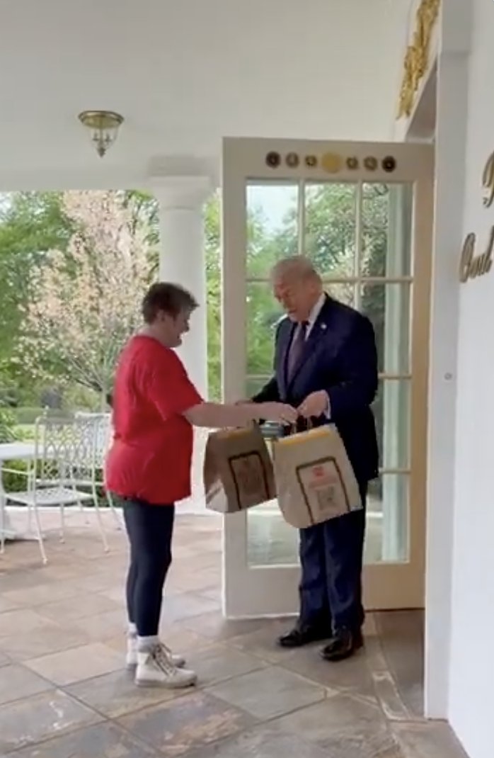 Bruce (He/Him/His) 🇺🇸 🏳️‍🌈 🏳️‍⚧️ 🇺🇦 🟧 🌊 tweet media