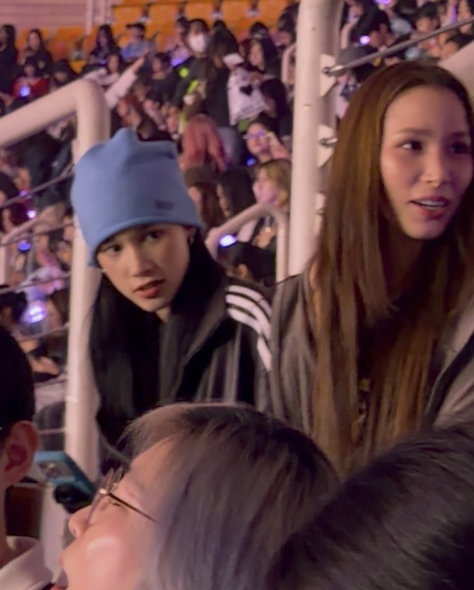 sniffany tweet media