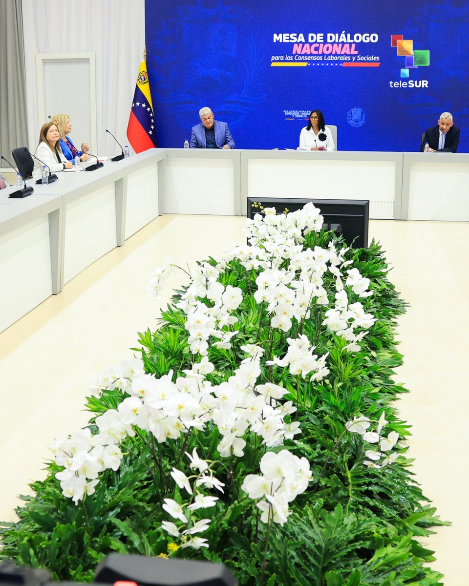 teleSUR TV tweet media