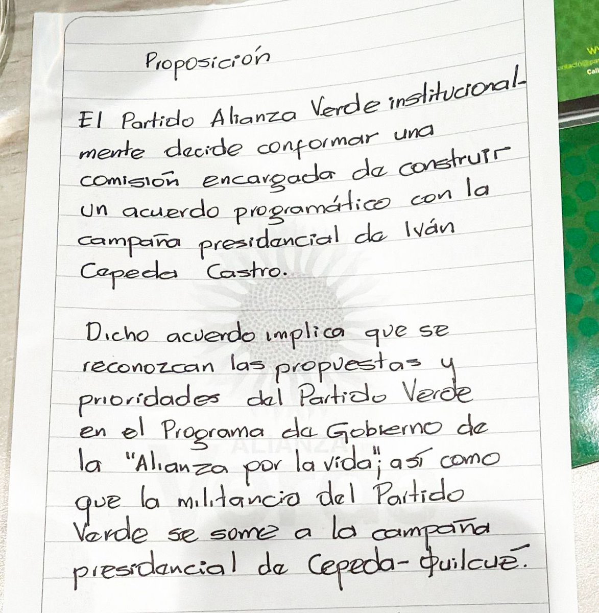LOS VERDES ESTAMOS EN LA ALIANZA POR LA VIDA🌻💚

Hoy en el <a href="/PartidoVerdeCoL/">Partido Alianza Verde 🌻</a> decidimos construir un acuerdo con <a href="/IvanCepedaCast/">Iván Cepeda Castro</a> y <a href="/aida_quilcue/">Aida Quilcué</a> 

NO estaremos con la extrema derecha. Volvemos a nuestra raíz progresista, defensora de la vida. Estaremos en el lado correcto de la