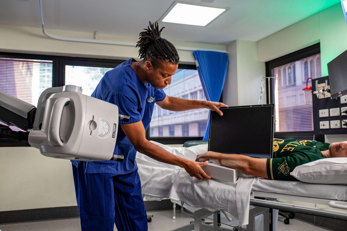 Micro__X's tweet photo. Built for the realities of modern healthcare. The Micro-X Rover Plus Mobile DR delivers:
✔️ Ultra-light, reliable, motorless design
✔️ High-resolution imaging
✔️ Compact, manoeuvrable footprint
Taking imaging where it’s needed most.
#Radiology #MedTech https://t.co/Pv61gLDVaY