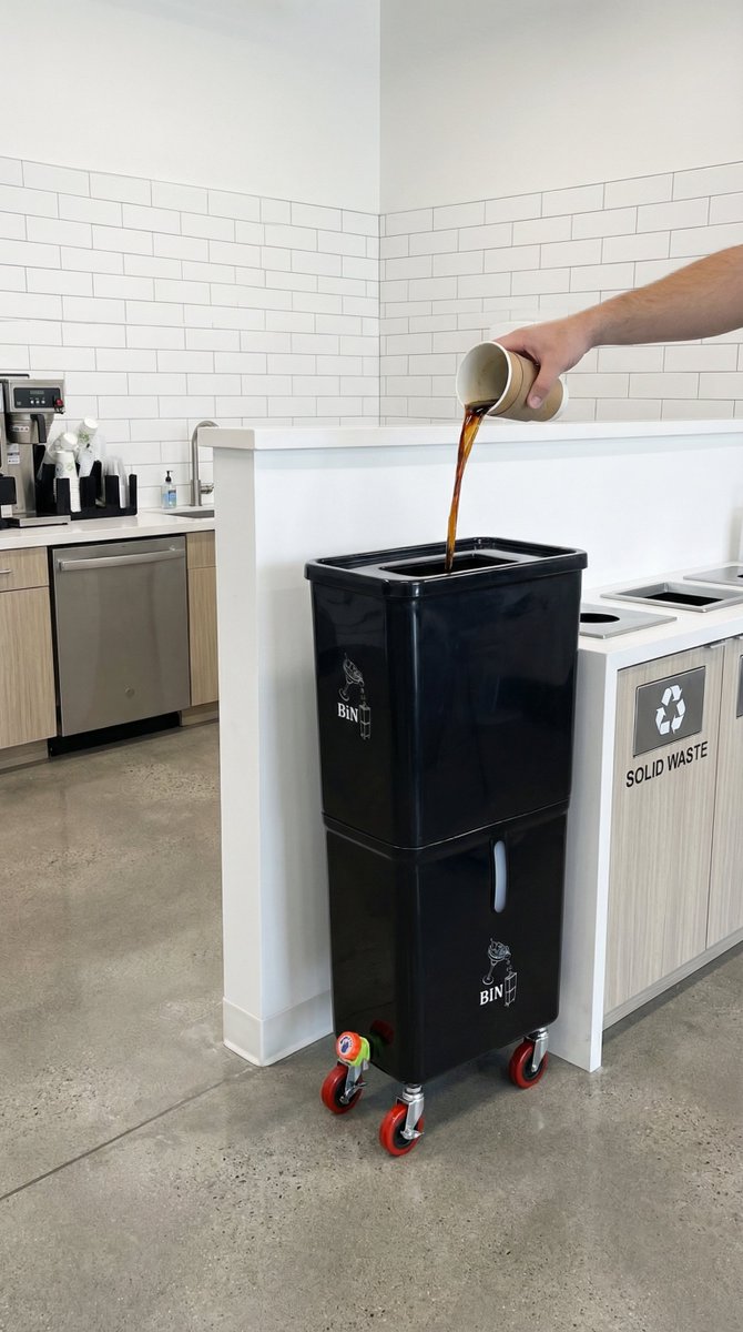 BeverageBins's tweet image. “Why is this area getting messy so fast?”

🔗 Check it out: beveragebins.com

 Try it once, and you’ll wonder how you managed without it.

#beveragebin #youdrinkwedispose #barlife #restaurantlife #eventsetup #hospitality #wastemanagement #behindthebar #cleanworkflow