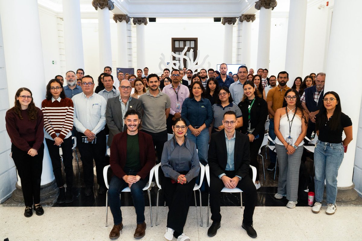 AlianzaExClima's tweet photo. Hoy llevamos acabo la capacitación del Programa de Cumplimiento Ambiental Voluntario (PCAV), certificación de @SemadetJal, realizada en el MUSA, a quien agradecemos su presencia y anfitrionía. https://t.co/Hp7McOg7ul
