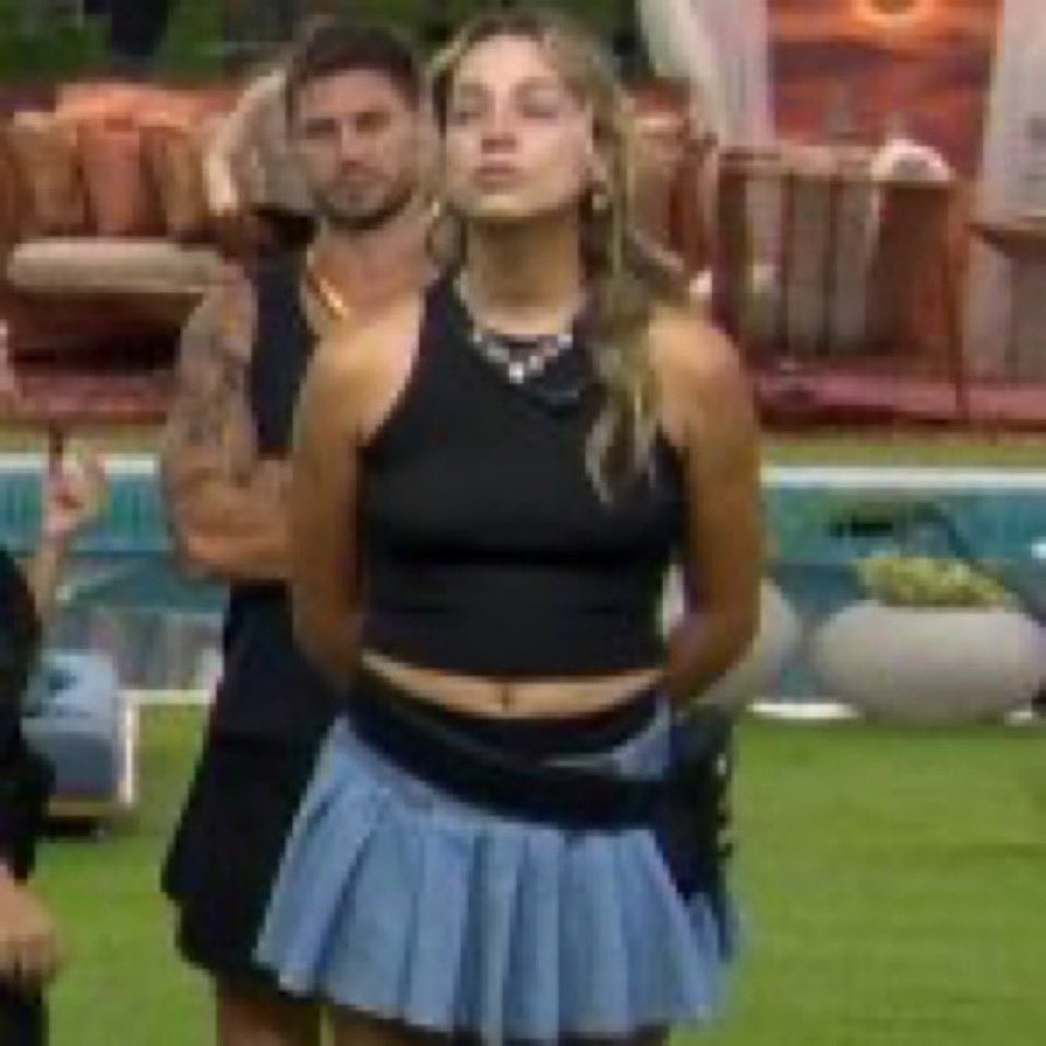 prikitoria tweet media