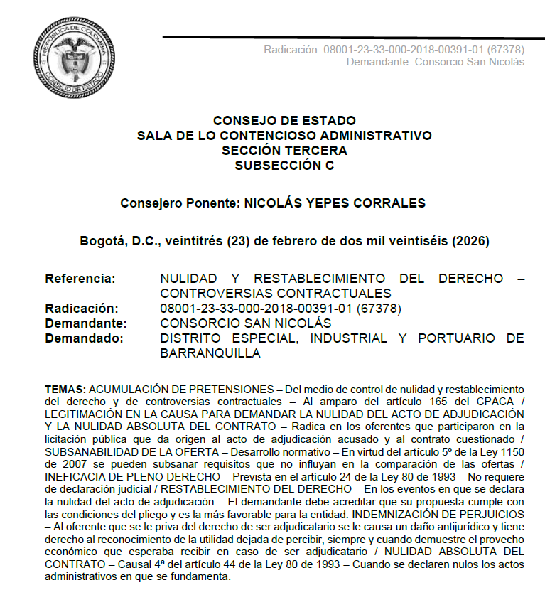 comprapublica_'s tweet photo. 🙅¿En qué consiste la ineficacia de pleno derecho de las estipulaciones contractuales a que hace referencia la Ley 80/1993?

En reciente sentencia, el Consejo de Estado aplicó esta consecuencia a una regla del pliego de condiciones en un proceso de selección

¿De qué se trató?👇

En interesante sentencia, el alto tribunal evaluó la regla contenida en el pliego de condiciones de un proceso de selección que validaba el rechazo de plano de aquellas propuestas con información inexacta respecto de un requisito que no influía en la comparación objetiva de las ofertas, sin posibilidad primero, de requerir o permitirle subsanar tal inconsistencia al proponente.

La regla impedía aplicar el régimen de subsanabilidad de requisitos no puntuables o que no incidieran en la comparación objetiva de las ofertas, razón por la cual, el alto tribunal declaró la ineficacia de pleno derecho de tal previsión.

En tal análisis, el Consejo de Estado explica las particularidades de esta figura y, aunque termina retirando del ordenamiento tal regla, desestima la pretensión pues a pesar de demostrar ser la mejor oferta, no logró probar la utilidad esperada dejada de percibir.

Descarga en comentarios👇