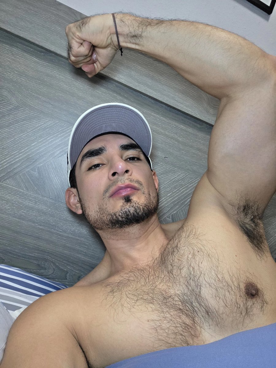 Vanvan90 tweet media