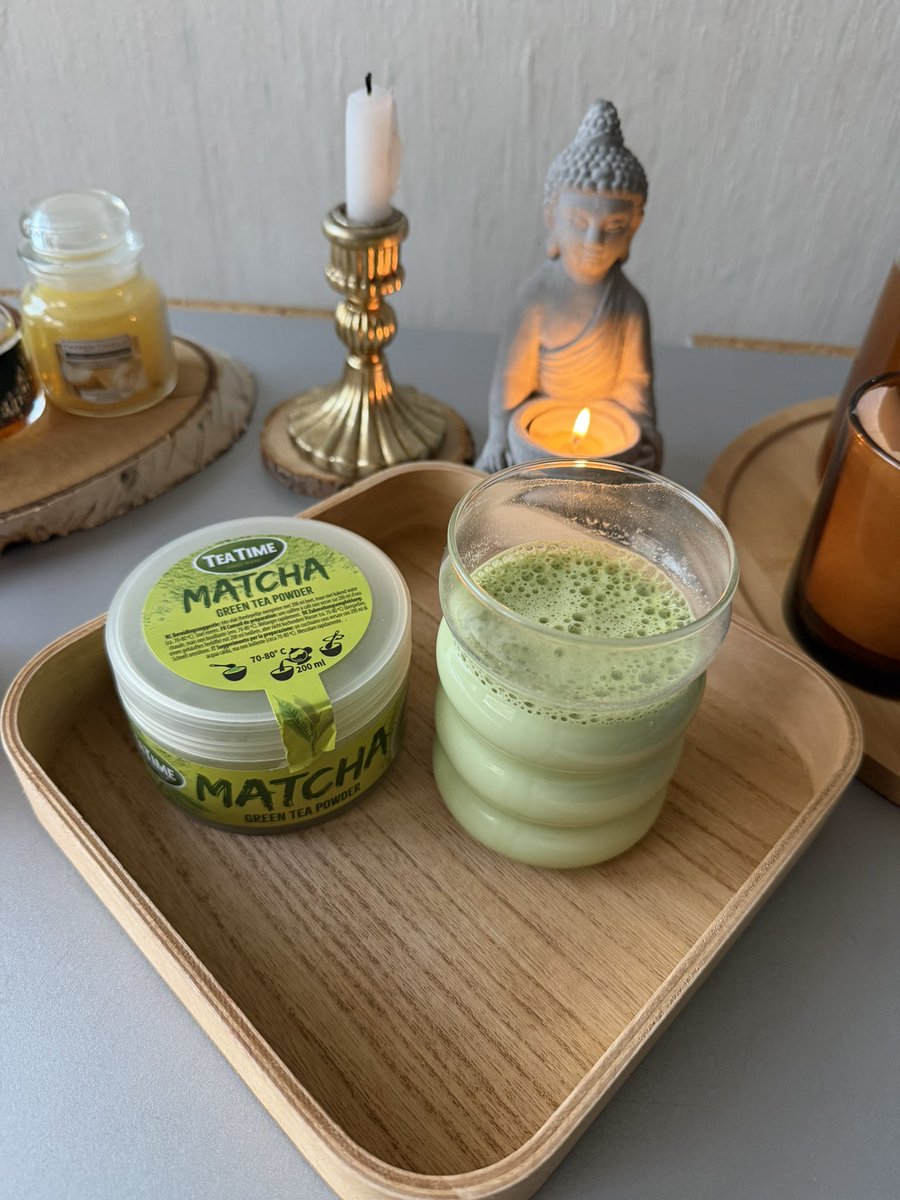 mariejusti75991's tweet image. Matcha latte.ce matcha il vient de chez action.il est vraiment trop bon 😋.si vous aimez le matcha,je vous le recommande celui ci. #matcha #actionfrance #latte #tendance #thé
