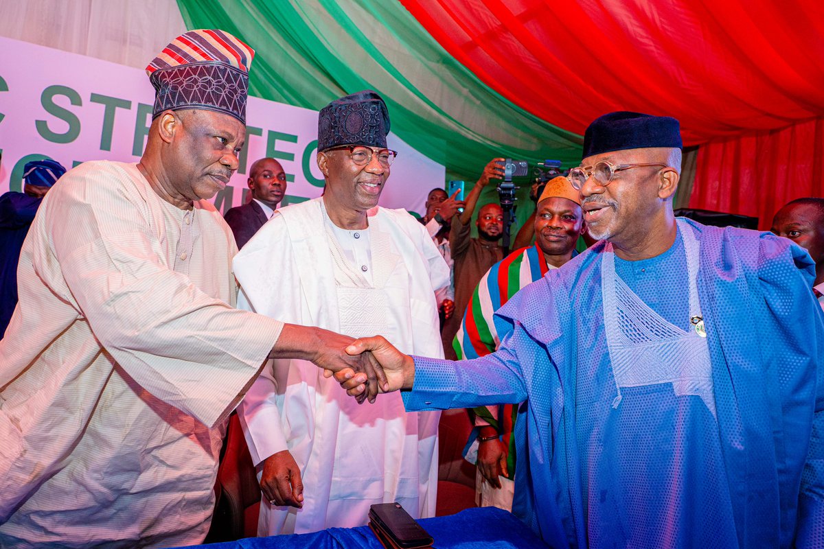 DapoAbiodunCON's tweet photo. In reaching this consensus, we secured the understanding and support of leading aspirants from Ogun West, including Hon. Gboyega Nasir Isiaka and Rt. Hon. Isiaq Abiodun Akinlade, who have demonstrated commendable unity and commitment to the collective interest of the district and the party. Together, we are determined to break the long-standing jinx and ensure that Ogun West produces the next governor of our dear state.