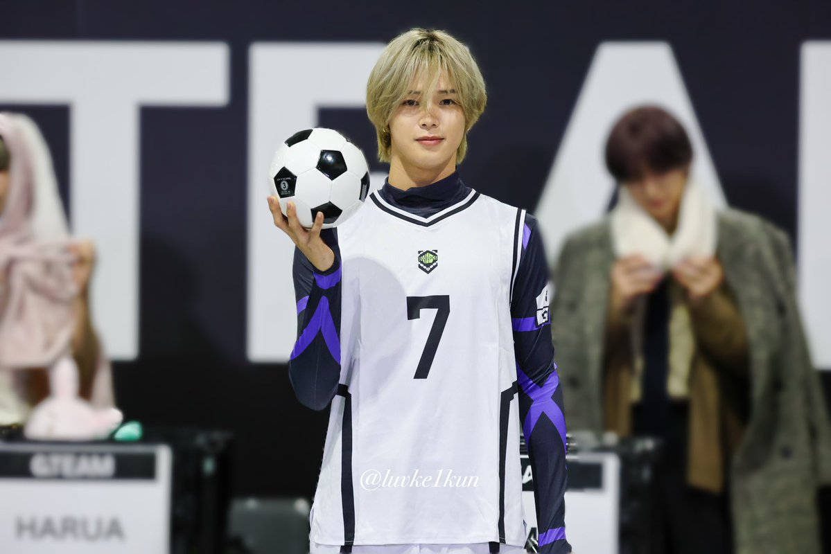 𝖒𝖆𝖗𝖎𝖎 𝖔𝖓 𝖋𝖎𝖗𝖊🍊🍙 tweet media