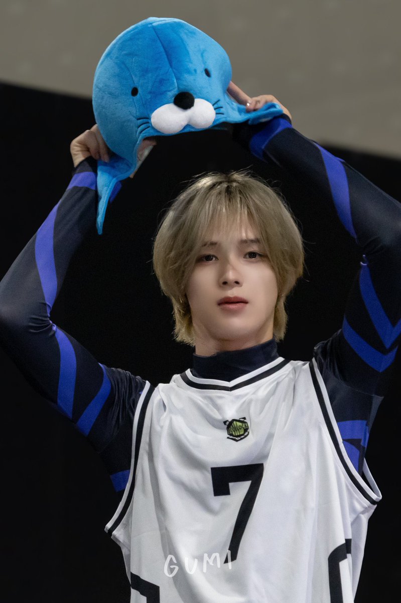 𝖒𝖆𝖗𝖎𝖎 𝖔𝖓 𝖋𝖎𝖗𝖊🍊🍙 tweet media