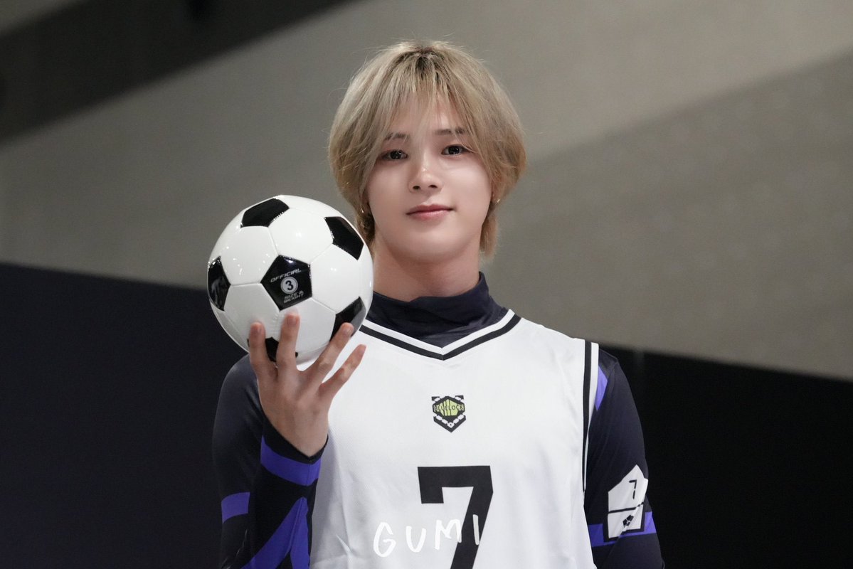 𝖒𝖆𝖗𝖎𝖎 𝖔𝖓 𝖋𝖎𝖗𝖊🍊🍙 tweet media