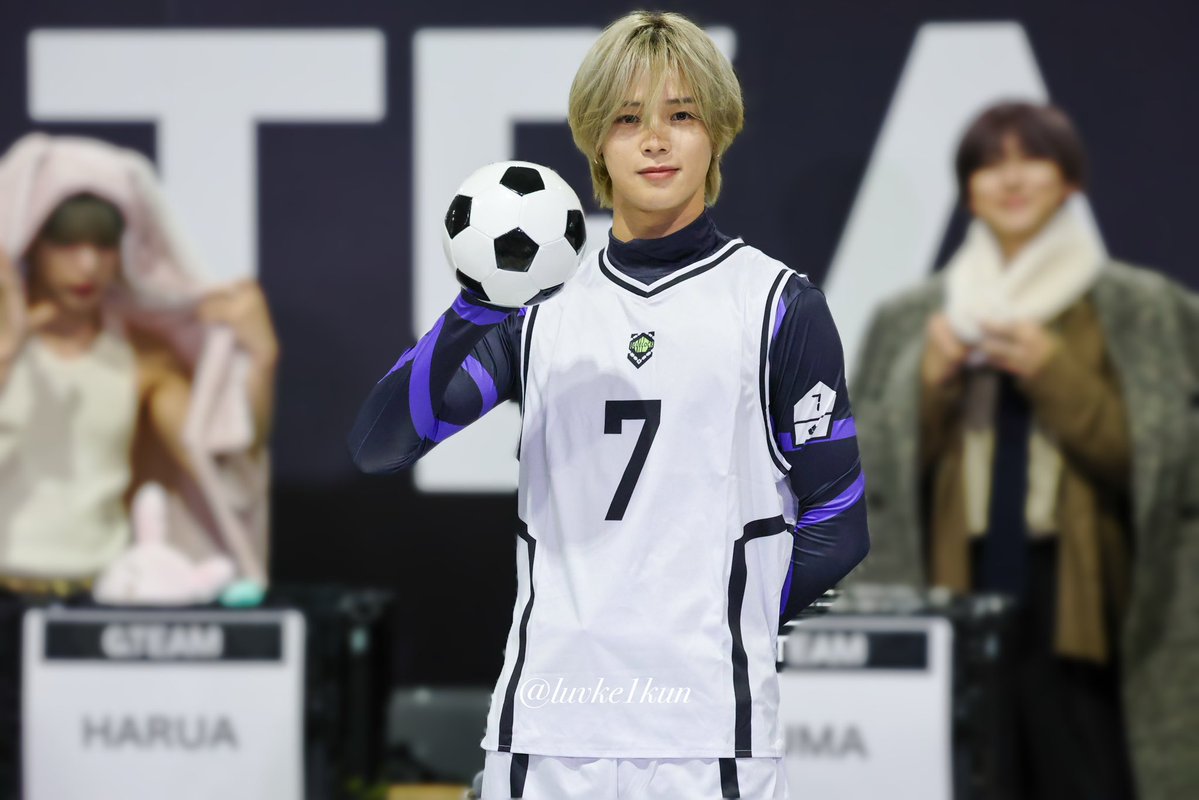 𝖒𝖆𝖗𝖎𝖎 𝖔𝖓 𝖋𝖎𝖗𝖊🍊🍙 tweet media