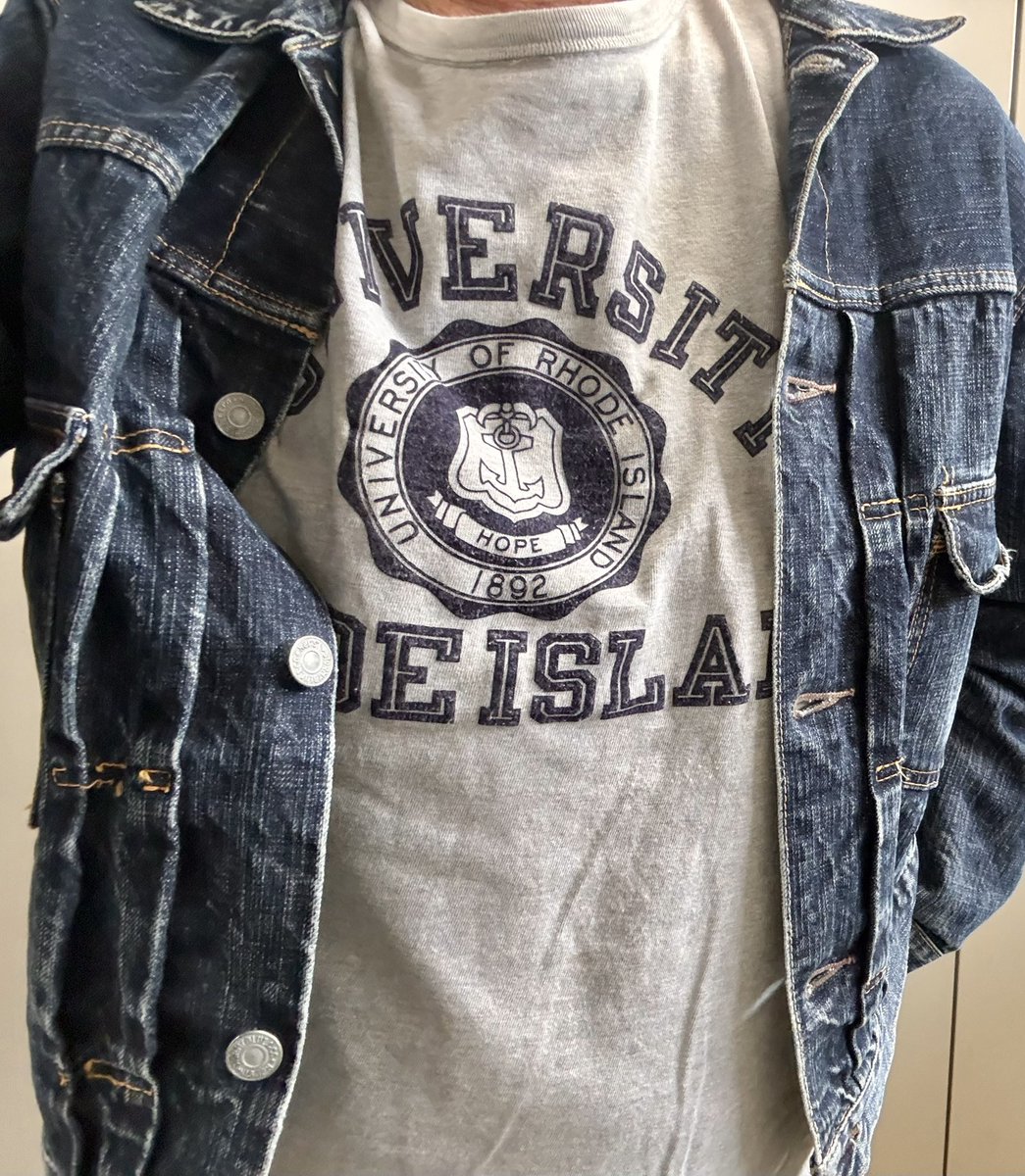 SU1EpFOktCDdNao's tweet image. #アメカジ 
今日はウェアハウスのTシャツにフェローズのセットアップとレッドウイングのエンジニアブーツ、ウェアハウスのTシャツ、セカストで売ってた古着、2900円、ヨレヨレ低価格だからウェアハウス知らなきゃ誰も買わないでしょう😂