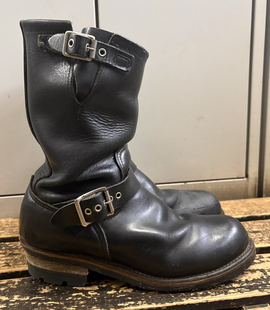 SU1EpFOktCDdNao's tweet image. #アメカジ 
今日はウェアハウスのTシャツにフェローズのセットアップとレッドウイングのエンジニアブーツ、ウェアハウスのTシャツ、セカストで売ってた古着、2900円、ヨレヨレ低価格だからウェアハウス知らなきゃ誰も買わないでしょう😂