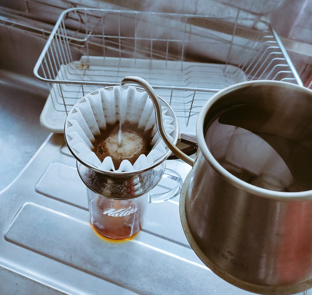 coffee_asagi's tweet photo. 昨日のコーヒー投稿忘れ。
台東区・谷中のFIVE COFFEEさん@fivecoffeesarのブラジル。
これで飲み終わり。

#FIVECOFFEE
#COFFEE
#谷中
#コーヒー 
#ブラジル https://t.co/YMsGunYgo3