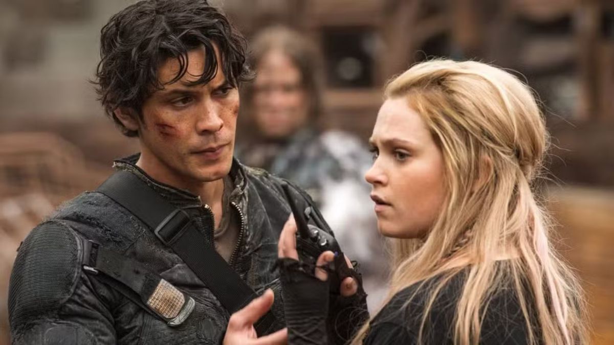 Before #Silo season 3 arrives, viewers have another hit sci-fi series to watch. 👀

Pluto TV has announced that #The100 will be arriving on the streaming service on May 1. 

Read More: bit.ly/4t9RsI8