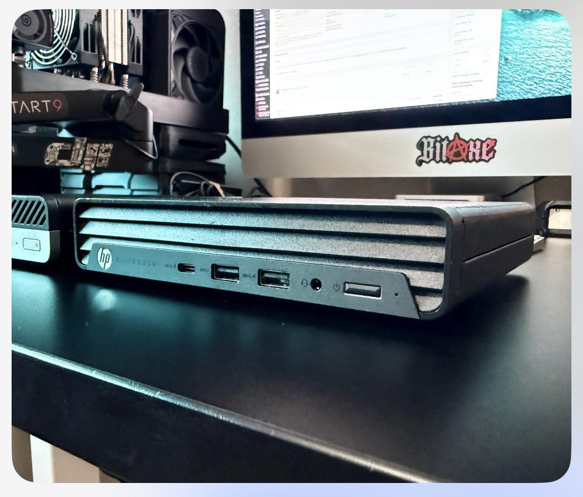 karpuzmining's tweet photo. @CryptoCloaks Umbrel, 5tratum, and Start9 (all pictured). I donβt know what else you want from me. #SendNodes https://t.co/w7qxPzp9gB