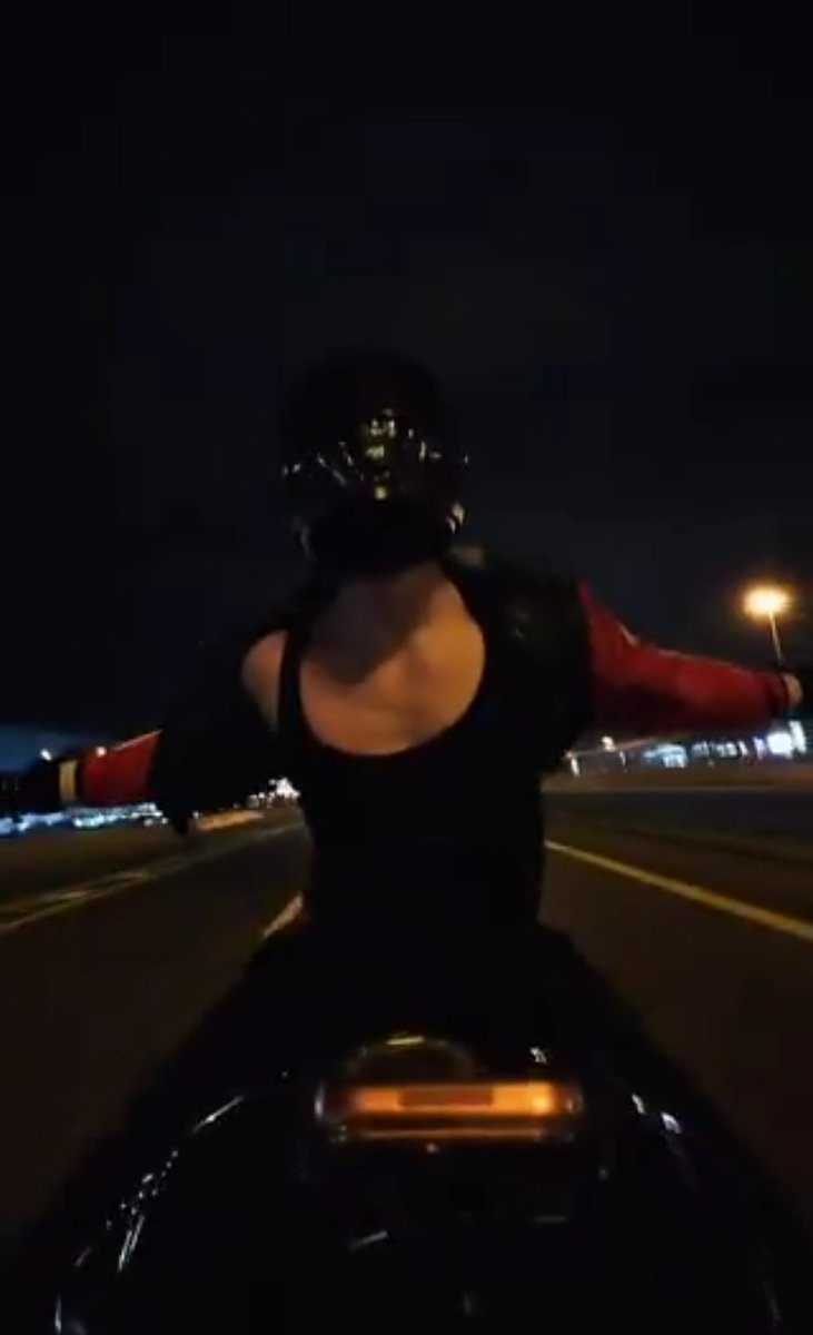 هـديـل tweet media