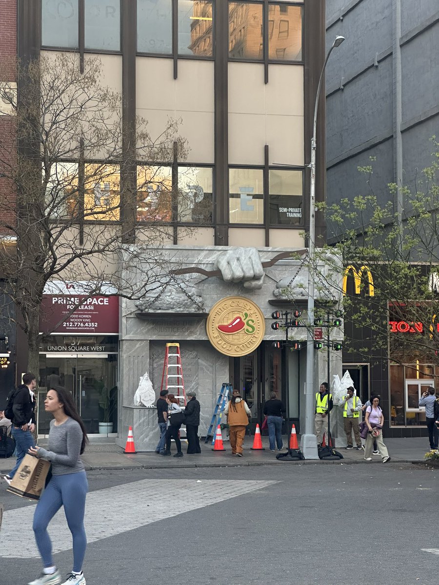 JazzyPboy 🥚👺 tweet media