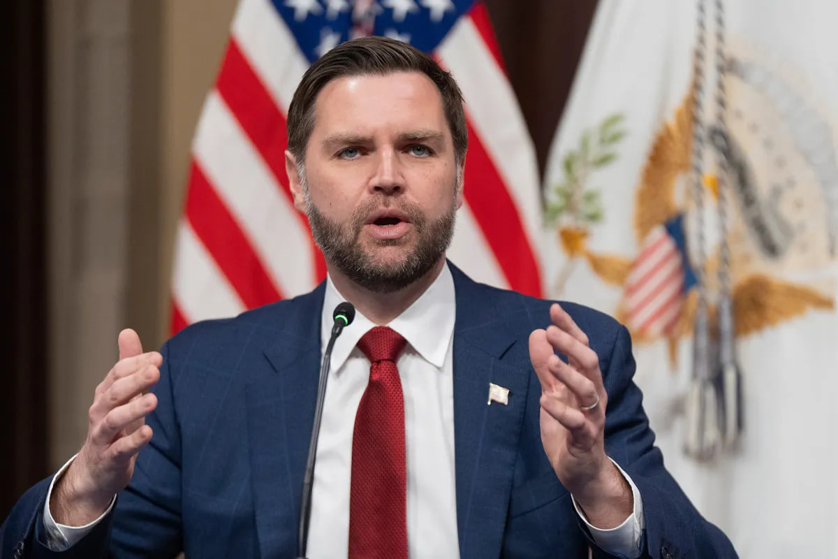 JD VANCE JUST SENT A MESSAGE TO THE SENATE GOP!

"I'd bet every dollar I own the next time Democrats have control of the Senate, they will break the filibuster, pack SCOTUS, and destroy the country. We have to do it NOW in order to save the country!" 🇺🇸

Do you firmly support