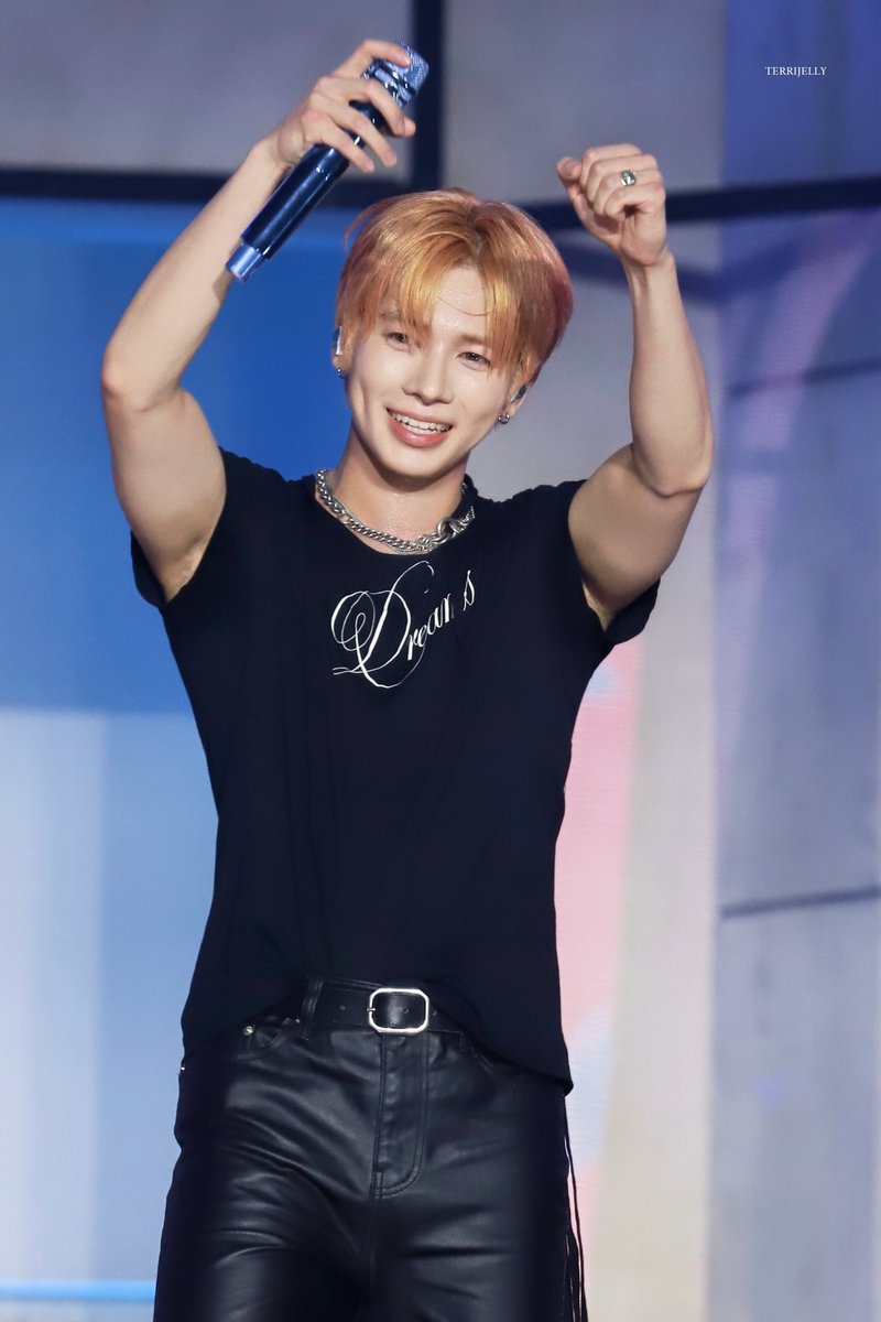 g. ౨ৎ tweet media