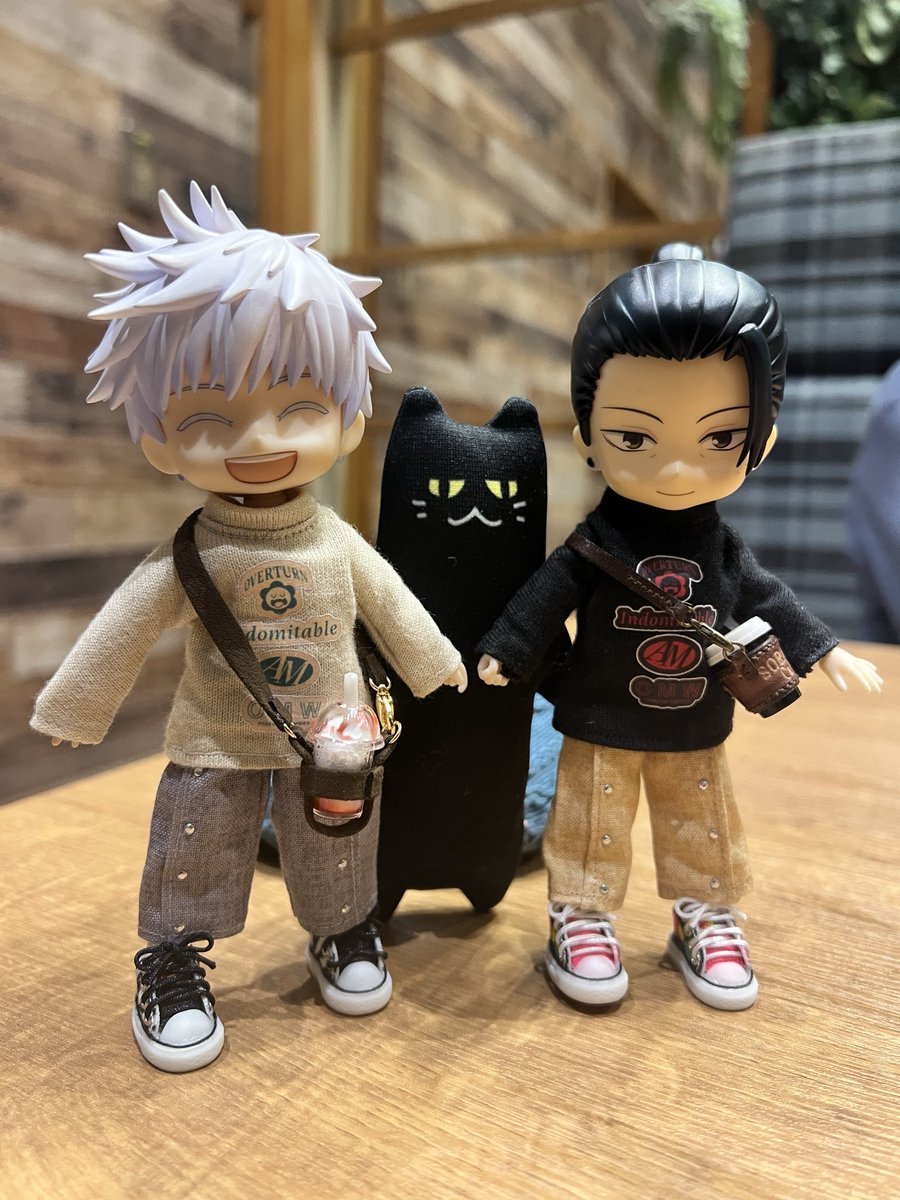 仕事で詰んでても、笑顔の2人❓Wを
みると癒されるね。
残業決定時にみて落ち着かせる今日この頃。