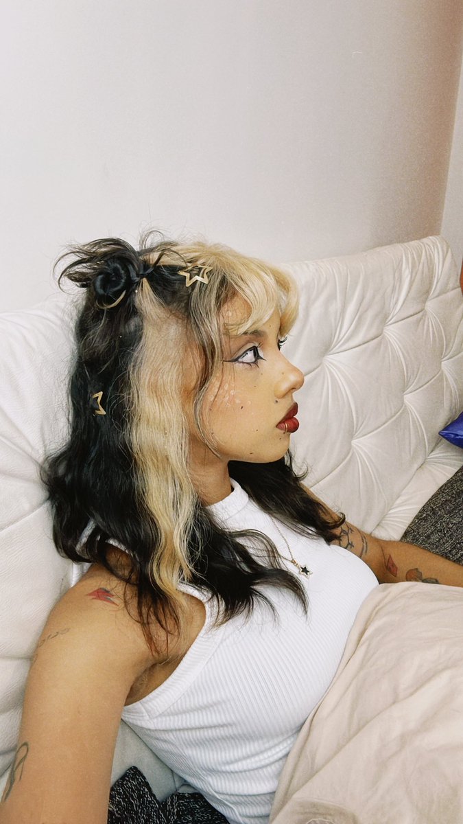 Breezia | PRE-SAVE NAO SEI O QUE SENTIR SOBRE VOCE tweet media