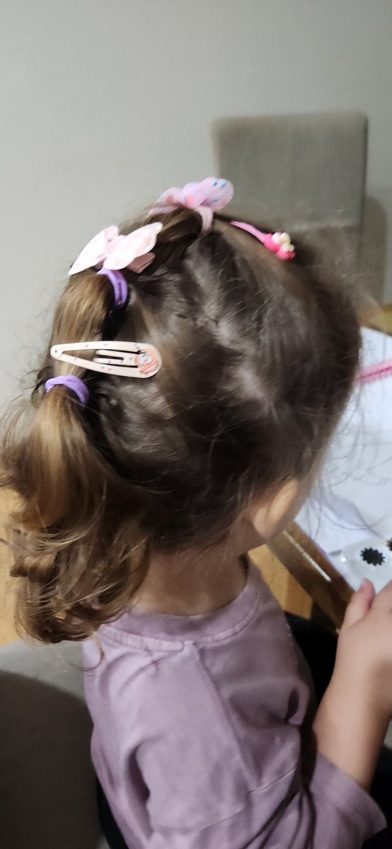 Kate Joveski tweet media