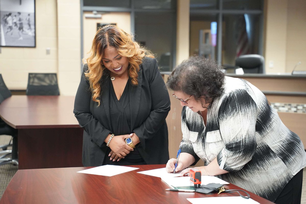 Manor ISD tweet media