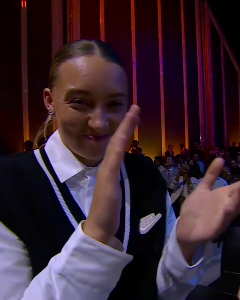 Paige Bueckers' reaction to Azzi Fudd getting drafted to the same WNBA team as her 🔥 

Back-to-b...