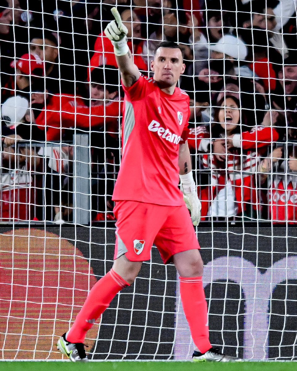 Medio River tweet media