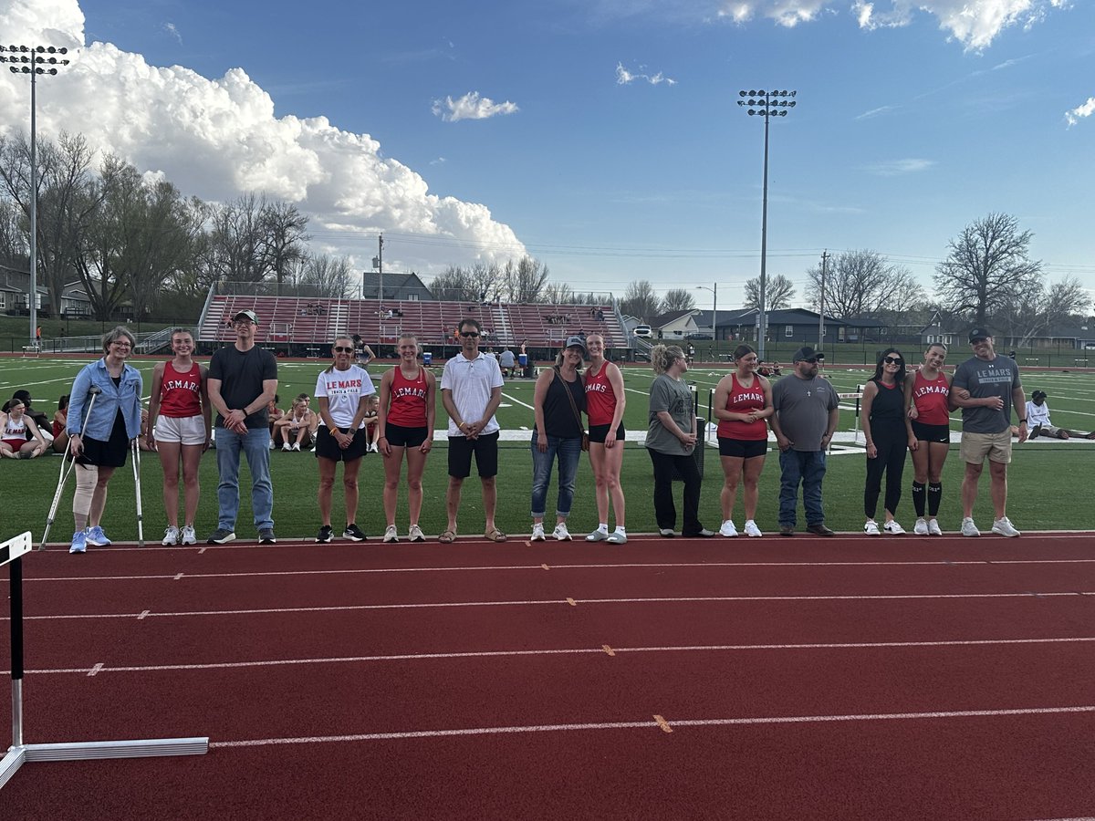Bulldog Track & Field tweet media