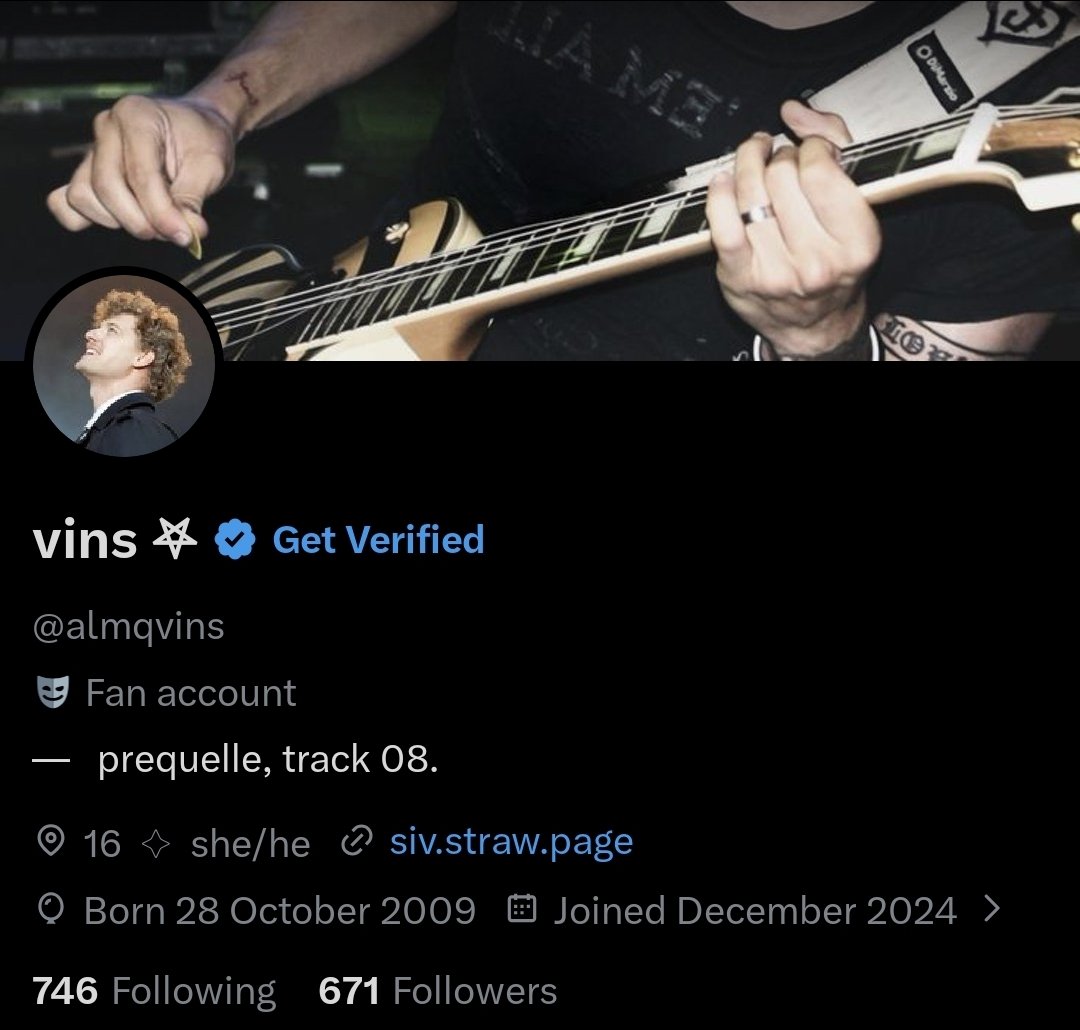 vins 𖤐 tweet media