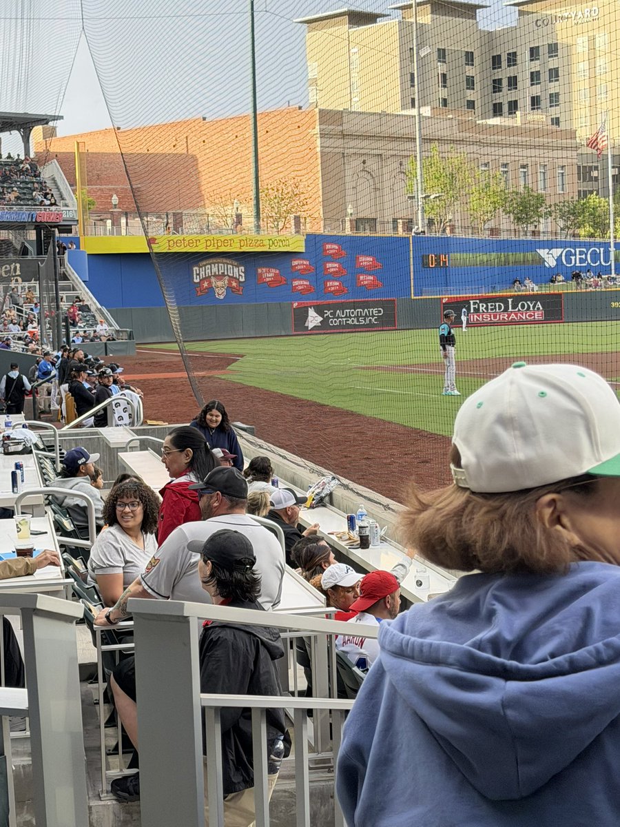 BSuthAg's tweet photo. First time at an @epchihuahuas game. Nice ballpark and atmosphere . https://t.co/5M6pn2ULRs