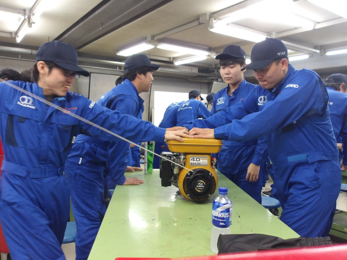 tera_house_n's tweet image. #今日の授業

1年生も実習が始まりました！！！
エンジンの整備やら車両取り扱い実習やらはじめの一歩を楽しく踏み出せたようで安心しました♪♪♪

２年生エンジンメンテナンス科は #TIG 溶接実習が始まってまーす😁

＃TTC
＃ワクワク
＃FD3S