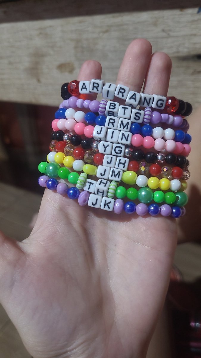 ʟɪᴀ VAI VER O BTS 🪭 E O LS 👑 tweet media