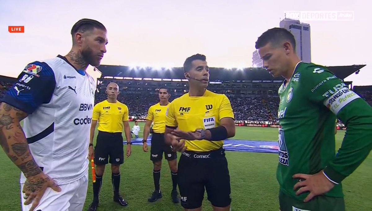 𝕽𝖆𝖞𝖆𝖉𝖔 𝕮𝖍𝖆𝖒𝖕𝖆𝖌𝖓𝖊 (@champagneryd) on Twitter photo 