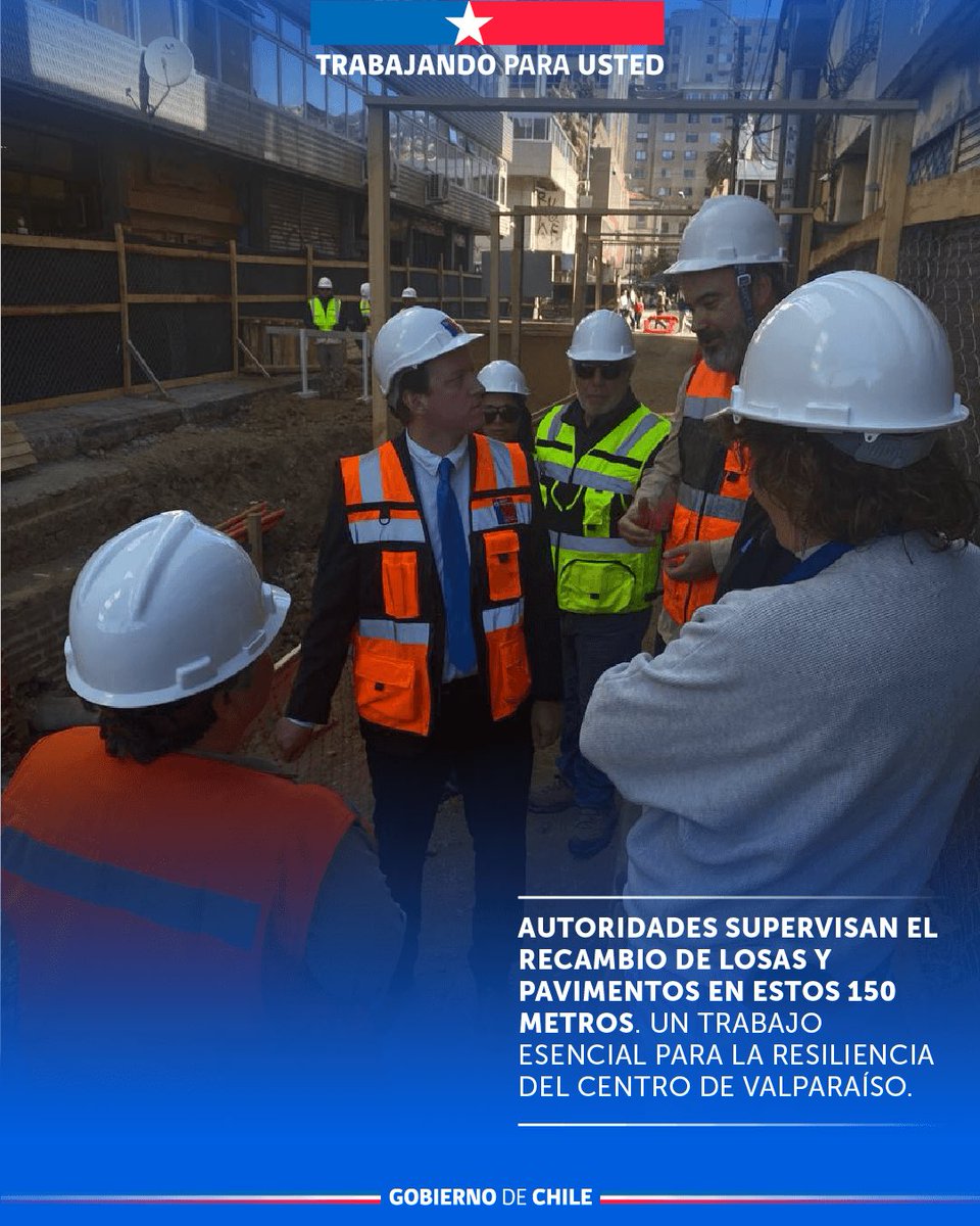 mop_chile's tweet photo. 🚧 Seguimos mejorando Valparaíso.

La DOH ejecuta obras en el Colector Melgarejo, clave para evacuar aguas lluvias en el centro. Se reemplaza la cubierta por una nueva losa de hormigón armado en 150 m.

Más seguridad y resiliencia para la ciudad. 💧🏗️ https://t.co/Z7QOwrEWi1