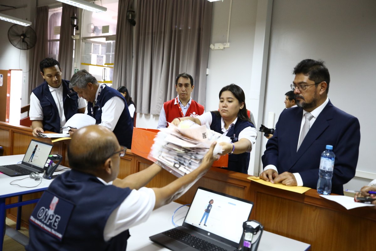 JNE Perú tweet media