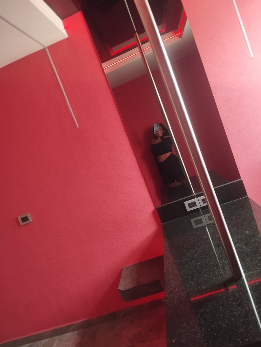 Romy Dive tweet media