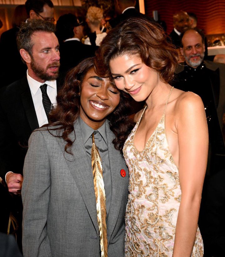 lee ⭐️ tweet media