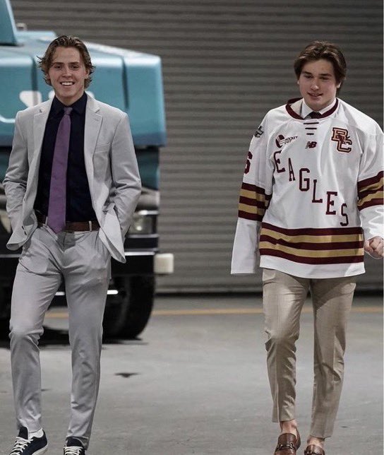 mc71esbian's tweet image. just realised this is the game that This tarp is from. wow. okay