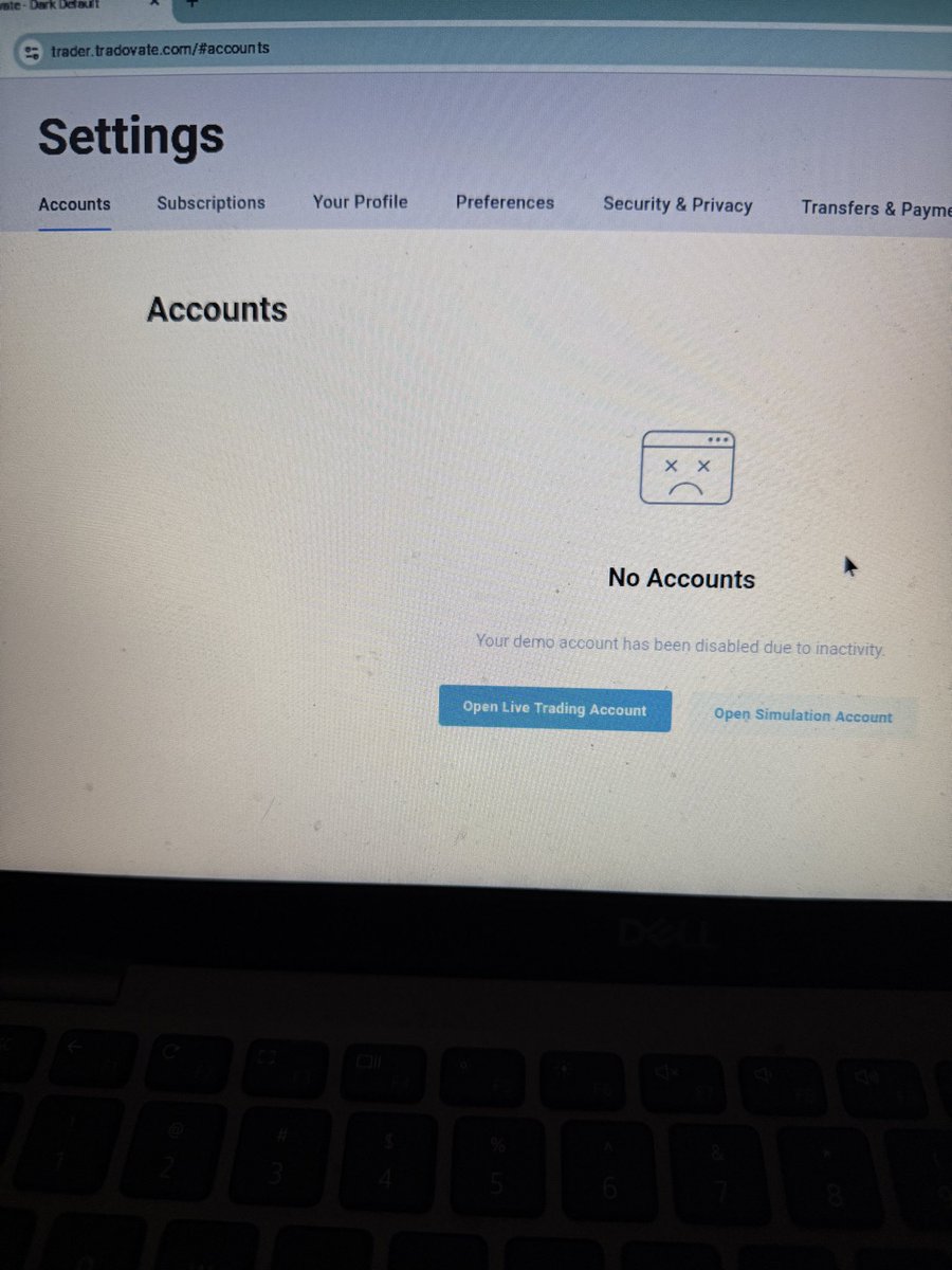 Nhi Nguyen tweet media