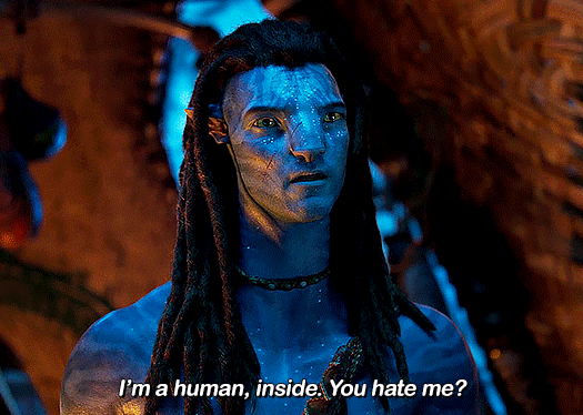 WriterInWhite tweet media