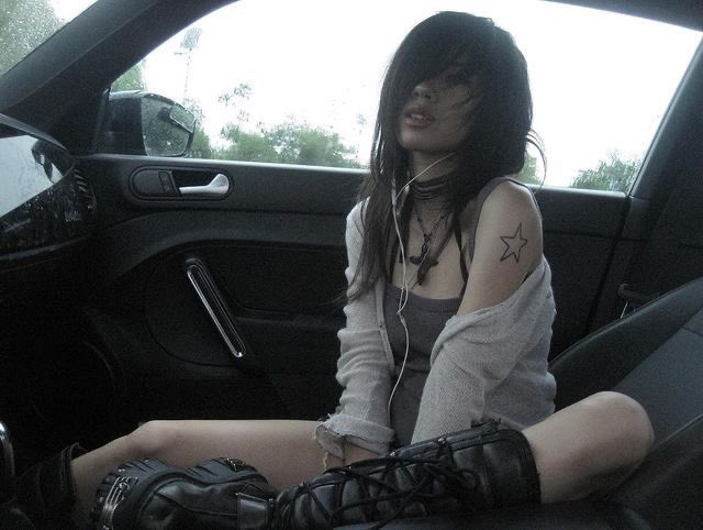 iris🎬🪽 is seeing BTS⋆˚࿔ (-3.2/11) tweet media