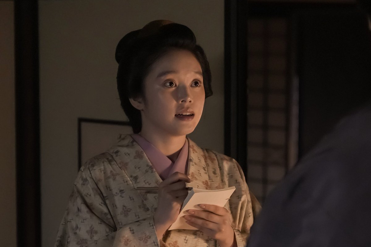 白い彗星 tweet media